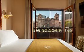 Katari Plaza Cusco El Virrey