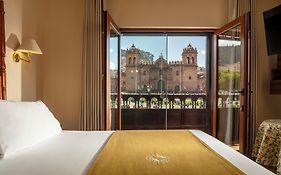 Katari Plaza Cusco El Virrey